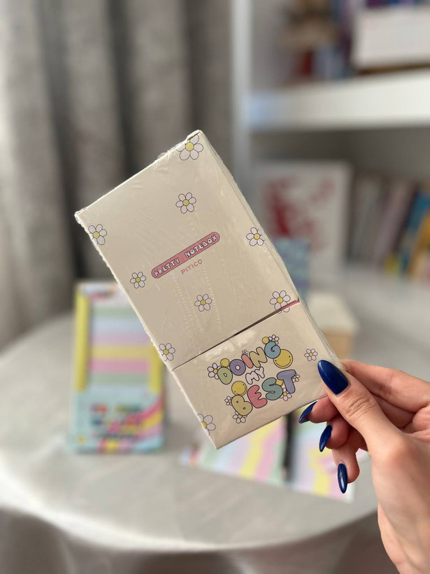 یادداشت رومیزی پایهدار پیتیکو | Pretty Notebook فانتزی با پایه مقوایی